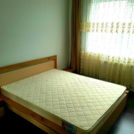 Happyhome Central Deluxe Apartments Орадя Экстерьер фото