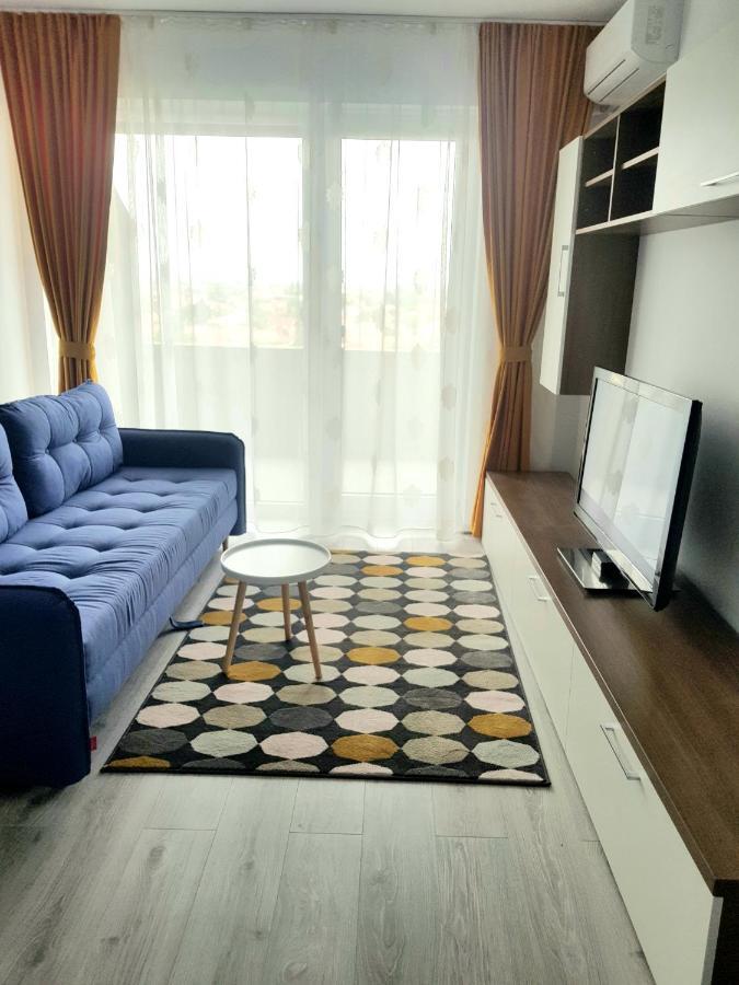 Happyhome Central Deluxe Apartments Орадя Экстерьер фото